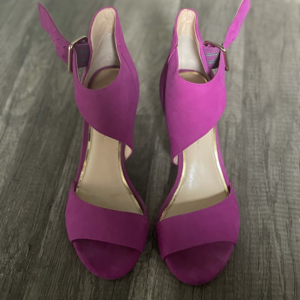 Cute Fuschia sandals